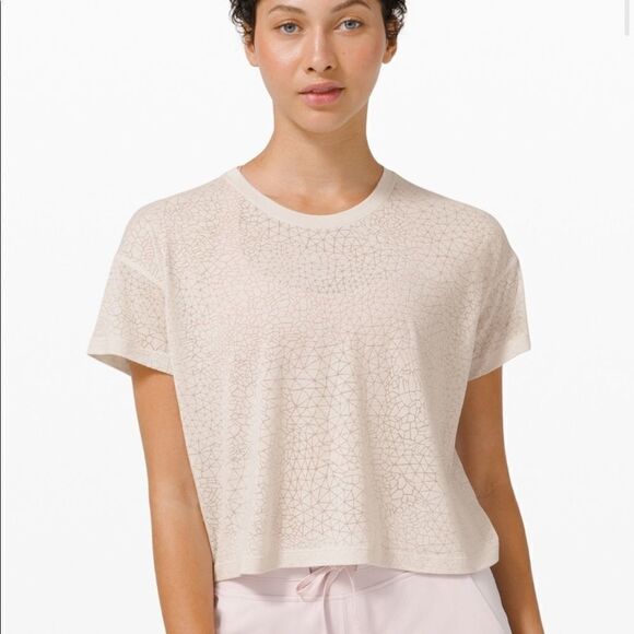 lululemon athletica Tops - New Lululemon Cates Tee